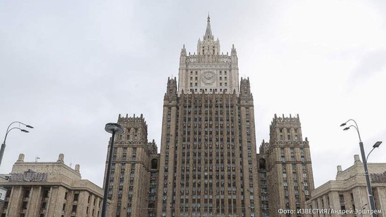 Россия готова содействовать долгосрочному и устойчивому урегулированию конфликта на Ближнем Востоке, заявили в МИД РФ