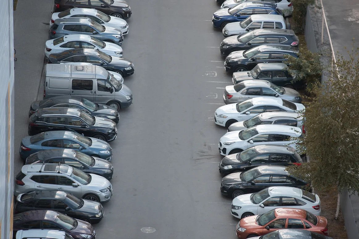 Спрос на машино-места в новостройках Москвы упал