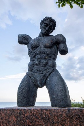 Памятник советским воинам-освободителям в Калласте