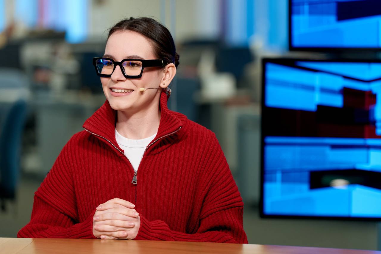 ШУМный блог-тур. В Москве завершился блог-тур от Центра развития молодёжных медиа «ШУМ», который собрал вместе талантливых ребят со всей страны ШУМный блог-тур. В Москве завершился блог-тур от Центра развития молодёжных медиа «ШУМ», который собрал вместе талантливых ребят со всей страны