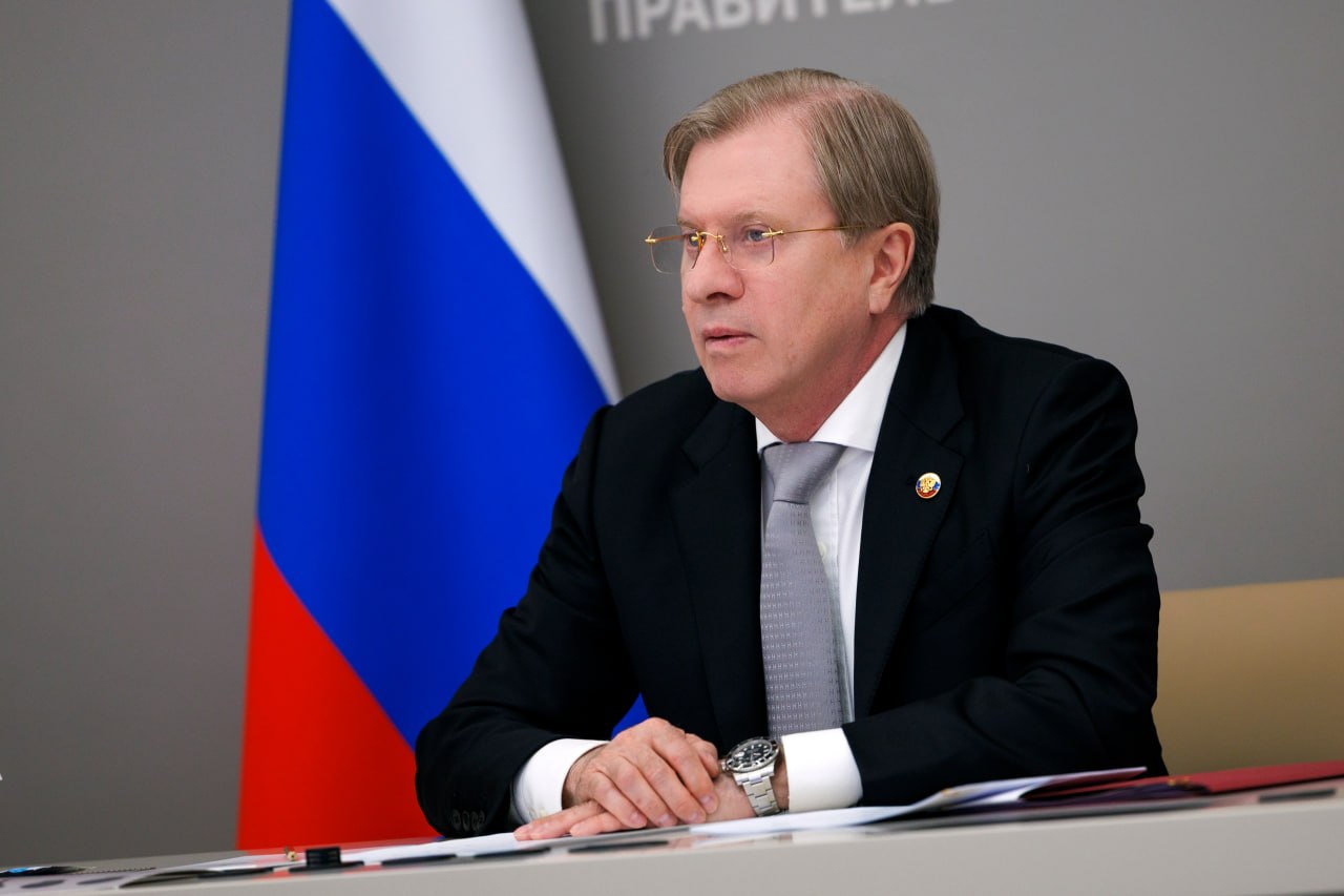 Виталий Савельев провел совещание по реализации проекта строительства высокоскоростной магистрали Москва – Санкт-Петербург