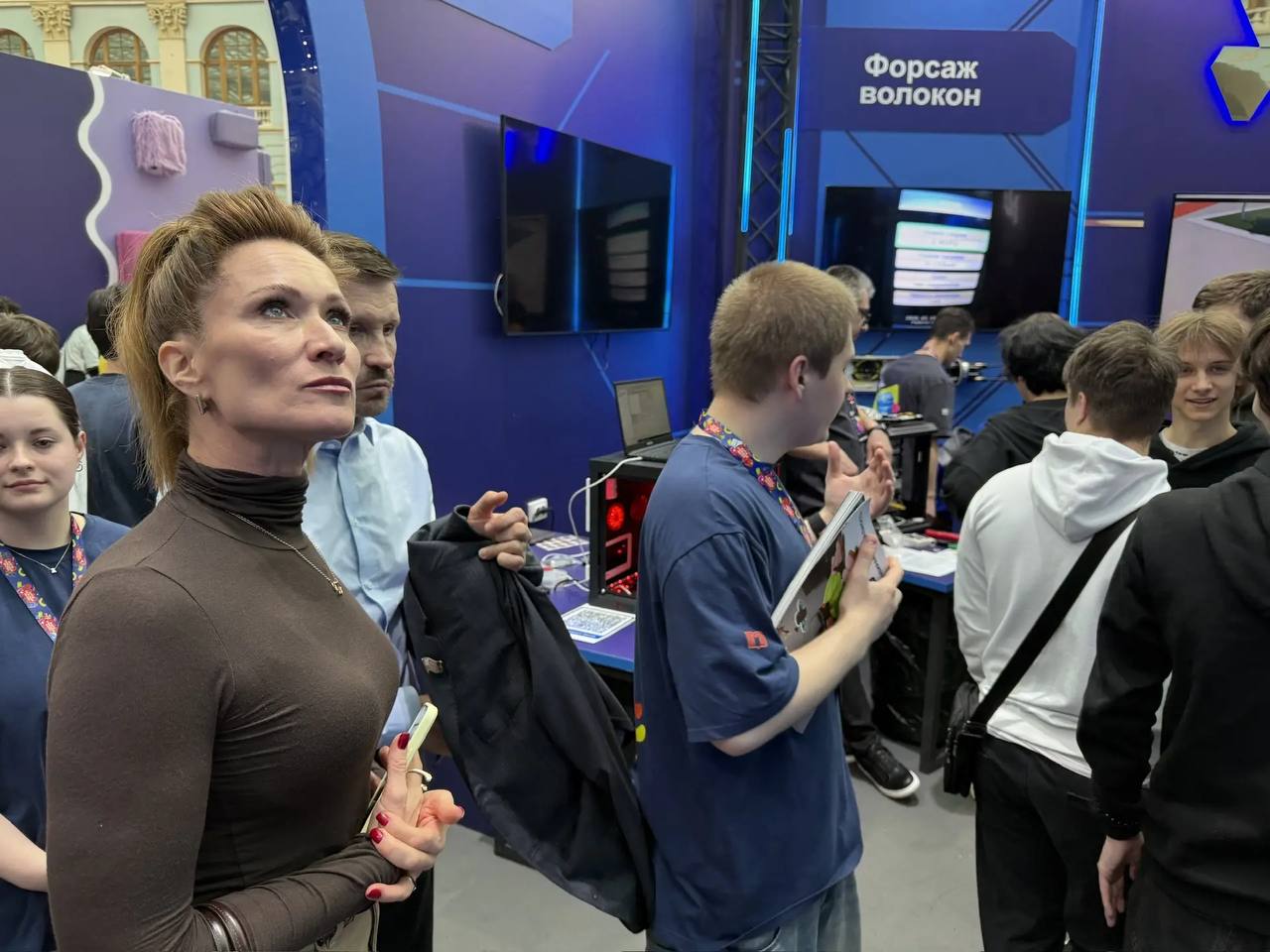 Столичные парламентарии приняли участие в работе Форума колледжей-2026, прошедшем в Гостином Дворе Столичные парламентарии приняли участие в работе Форума колледжей-2026, прошедшем в Гостином Дворе