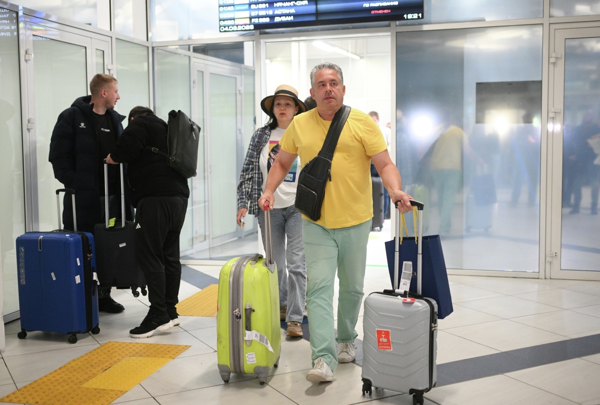 Туроператоры должны вернуть деньги туристам за поездки на Ближний Восток