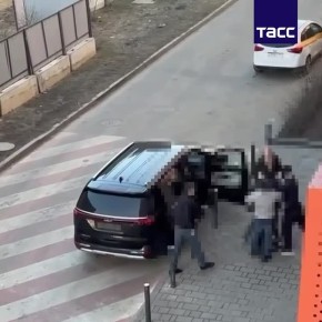 ��������� ������ �������� ������� � ������ � ������, �������� � �����-������ �� ��� ������ �� ������