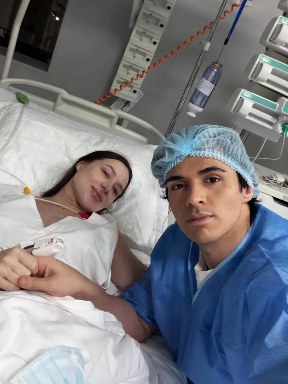 «Горько, что цена — четвёртая стадия рака», — так отец новорождённого ребёнка Лерчек прокомментировал законопроект о разрешении людям под домашним арестом посещать врачей «Горько, что цена — четвёртая стадия рака», — так отец новорождённого ребёнка Лерчек прокомментировал законопроект о разрешении людям под домашним арестом посещать врачей