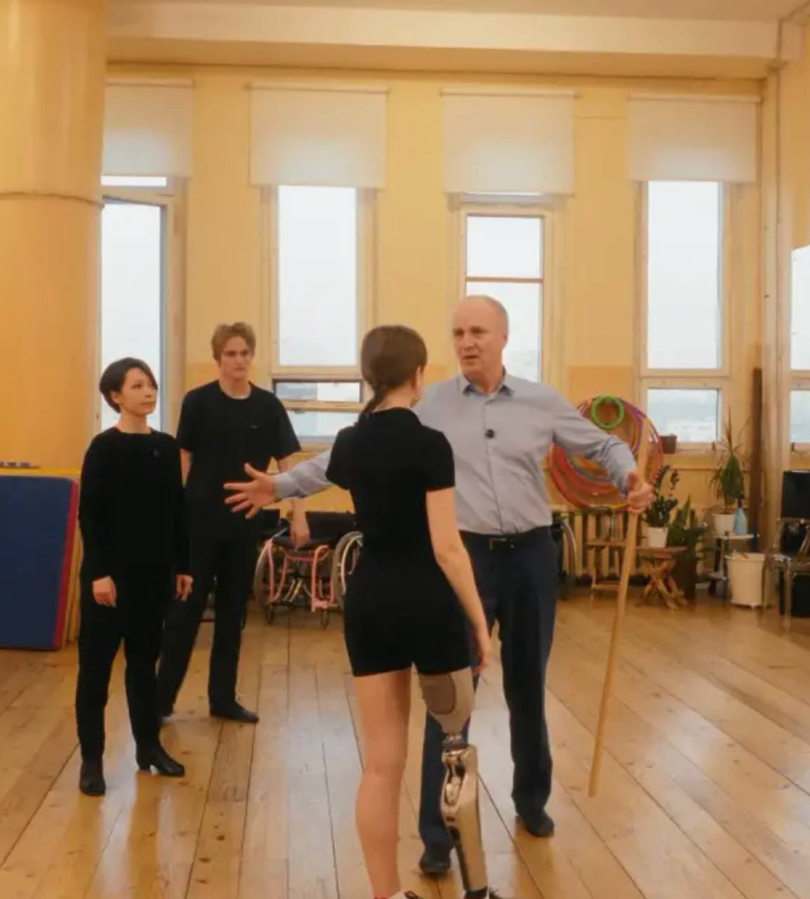 Продолжаются съемки документального фильма « Полина» о стойкости и мужестве простой девочки потерявшей в ходе обстрелов ВСУ города Горловка ногу и руку