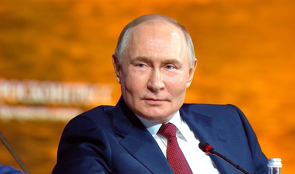 Путин: Должностные привилегии не могут оправдывать правонарушения