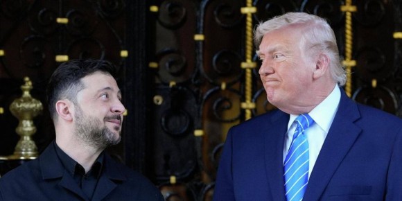 Киев жаждет заполучить внимание США: Зеленский втянул Украину в новую войну