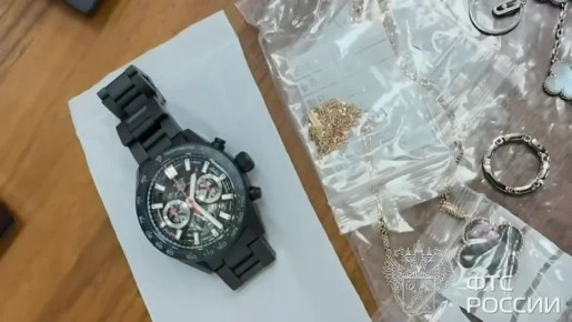 В Шереметьево задержали мужчину с украшениями на 3,5 млн