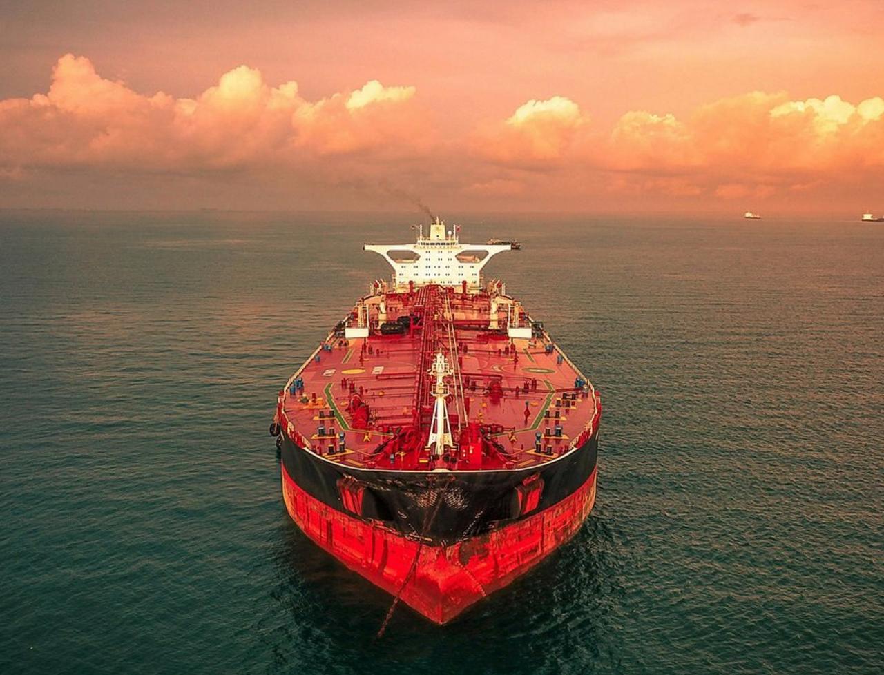 Посол РФ на Кубе заявил, что российский танкер прибыл на остров в подтверждении готовности Москвы оказывать Гаване всемерную поддержку