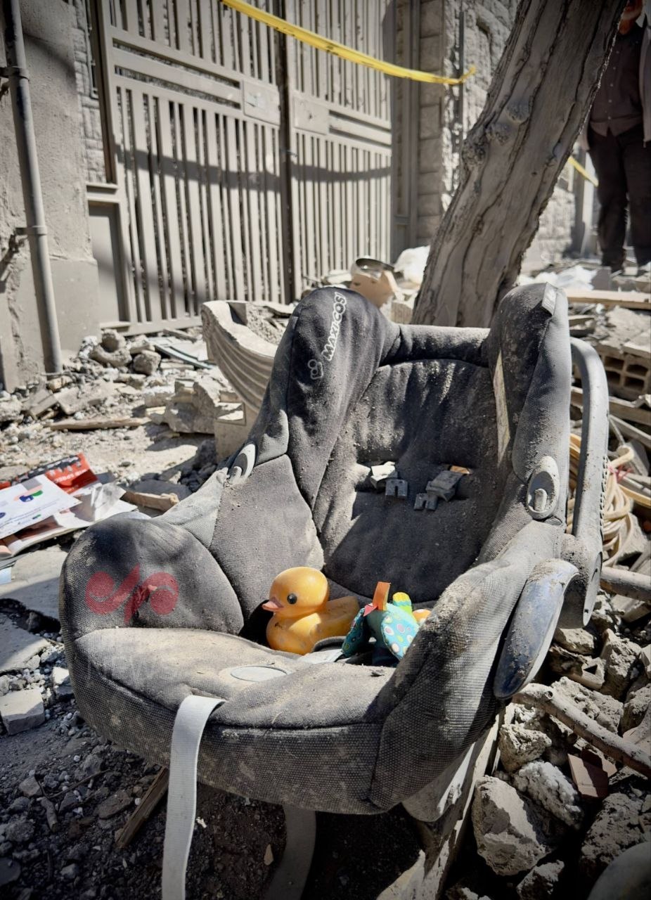 ИноСМИ: Посмотрим, чем там зарубежная пресса занимается