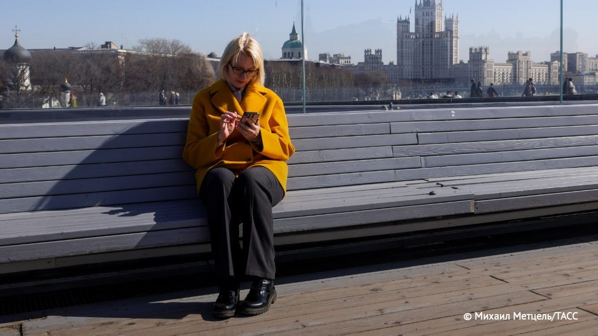 Облачную погоду с прояснениями и до 19 градусов тепла прогнозируют в Москве сегодня