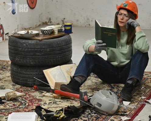 Как работают "комнаты ярости", где можно выместить свой гнев на ни в чем не повинных вещах Как работают "комнаты ярости", где можно выместить свой гнев на ни в чем не повинных вещах