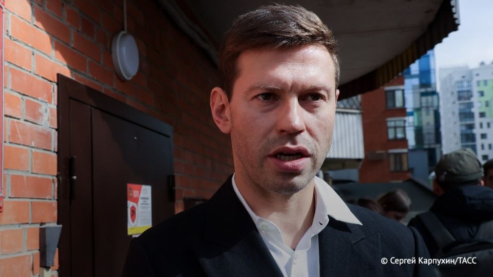 ��������� ������ ������, ��� ��������� �������� � ���� $1 ��� �� ����� ������ � ����������� ���� � �����