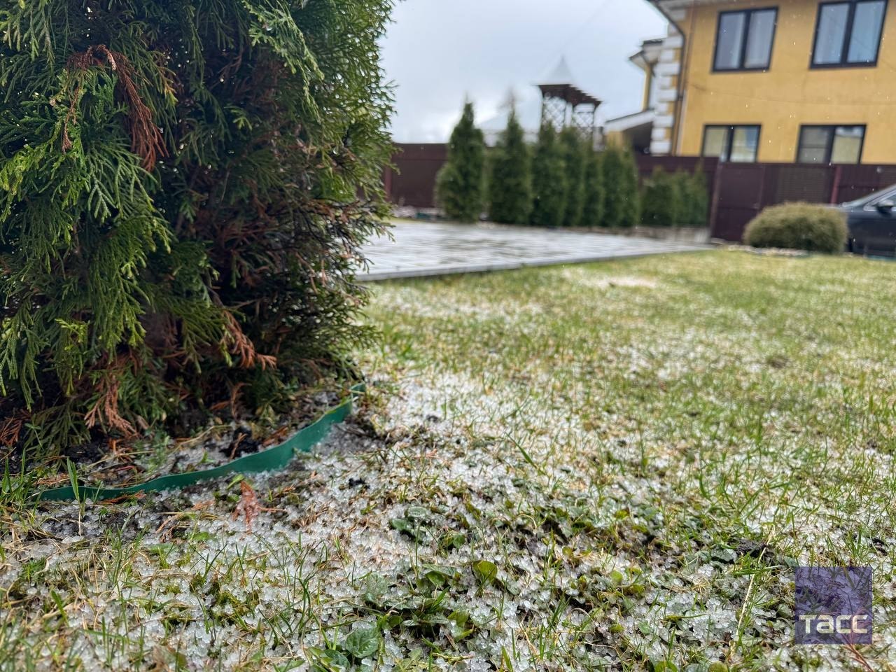 В некоторых городах Подмосковья прошел град В некоторых городах Подмосковья прошел град