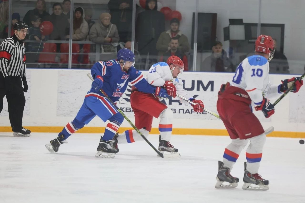 Артём Жога: Открыли сегодня в Екатеринбурге чемпионат России по спорту глухих среди мужских хоккейных команд Артём Жога: Открыли сегодня в Екатеринбурге чемпионат России по спорту глухих среди мужских хоккейных команд