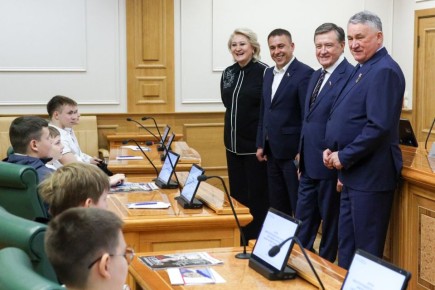 Юрий Воробьёв: Образование и воспитание молодёжи — одно из ключевых направлений государственной политики