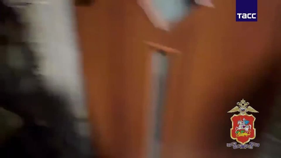 � ����������� ������� ����� � 92-������ ����������� 380 ���