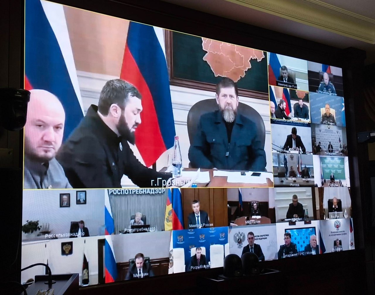 Обстановка в Дагестане и Чечне отнесена к чрезвычайной ситуации федерального характера Обстановка в Дагестане и Чечне отнесена к чрезвычайной ситуации федерального характера