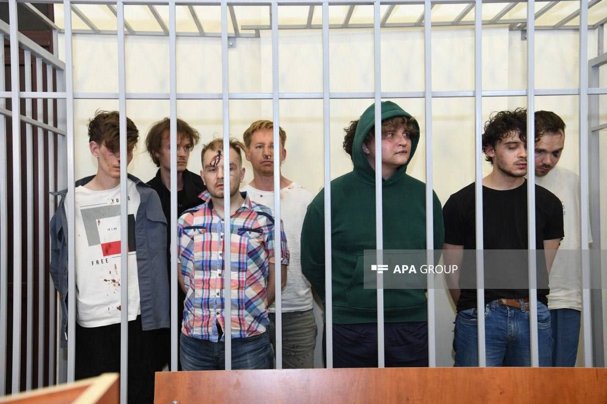 Баку начал судить россиян, взятых в заложники властями Азербайджана летом 2025 Баку начал судить россиян, взятых в заложники властями Азербайджана летом 2025