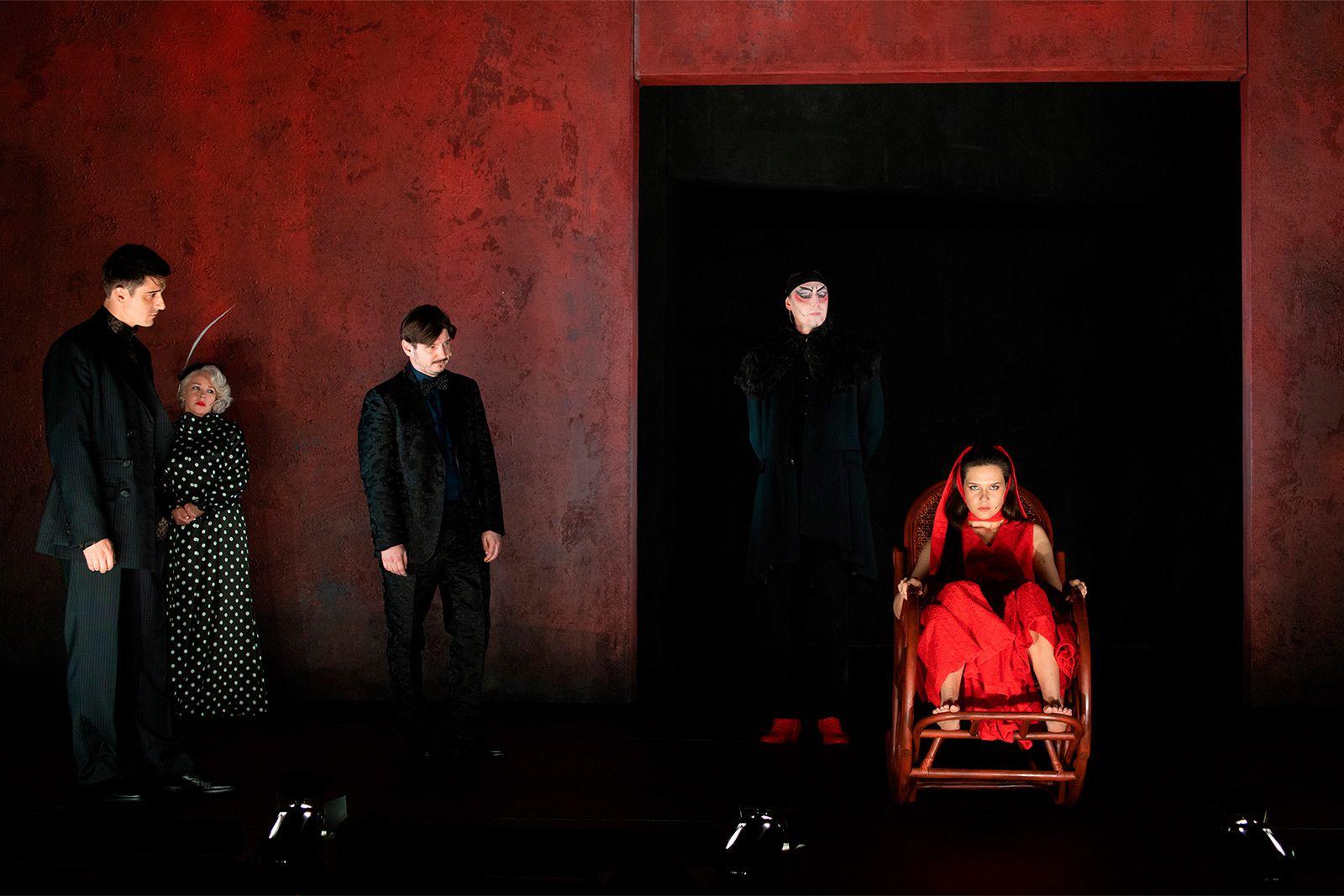 12 апреля исполняется 203 года со дня рождения драматурга Александра Островского 12 апреля исполняется 203 года со дня рождения драматурга Александра Островского