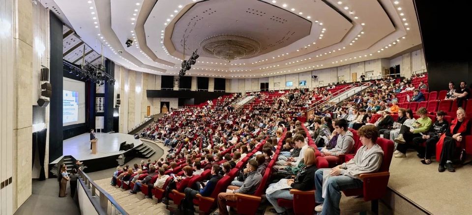 ���� �������� ������ � ��� ���� ������ ����� 1000 ������������ � �� ���������