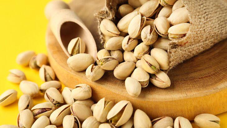 �������� ���� ������� � �� ��������� �������� ��������� �� 8 ��� � �� $4,57 �� ����, ����� Bloomberg