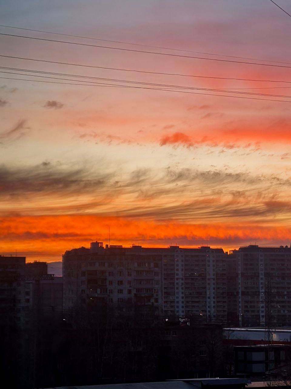 Весна начинает радовать закатами Весна начинает радовать закатами