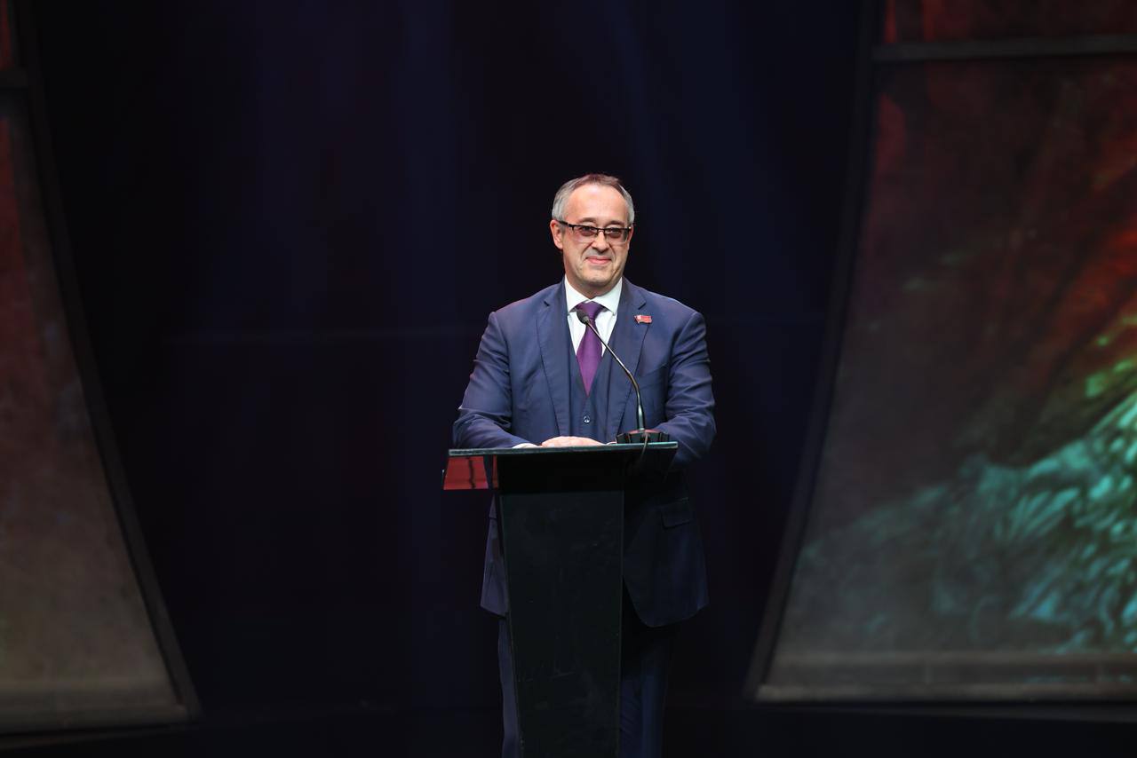 Алексей Шапошников: Муниципальная власть – самая близкая власть к людям! На вечере, посвящённом предстоящему Дню местного самоуправления, поздравил муниципальных депутатов Москвы Алексей Шапошников: Муниципальная власть – самая близкая власть к людям! На вечере, посвящённом предстоящему Дню местного самоуправления, поздравил муниципальных депутатов Москвы