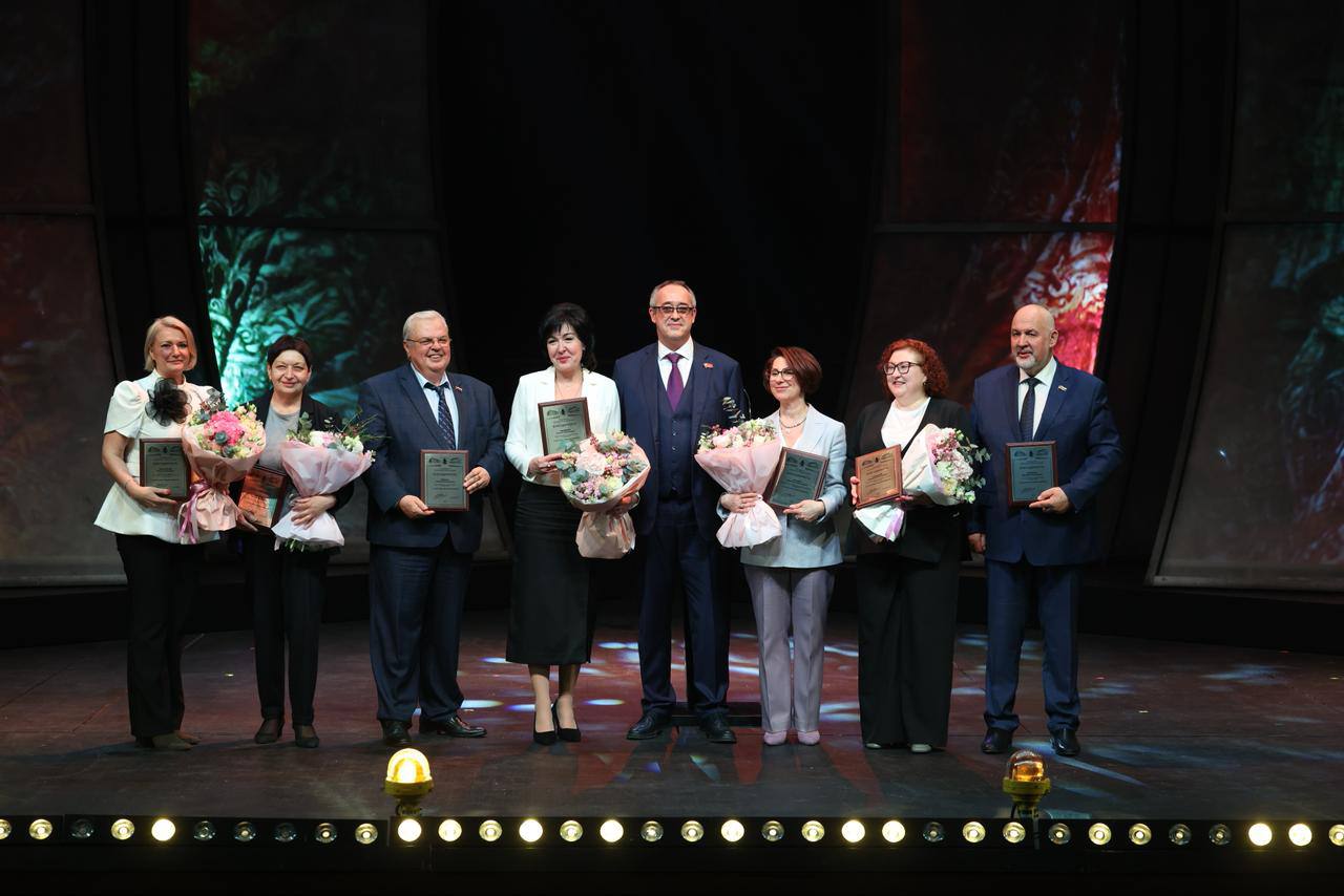 Алексей Шапошников: Муниципальная власть – самая близкая власть к людям! На вечере, посвящённом предстоящему Дню местного самоуправления, поздравил муниципальных депутатов Москвы