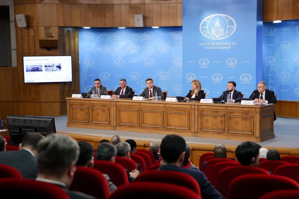 14 ������ � �����-������ ��� ������ ��������� ������� ��� �������������� ���������������� � ������ ���������� �� �������� ���� ������������� ����������� �����������: