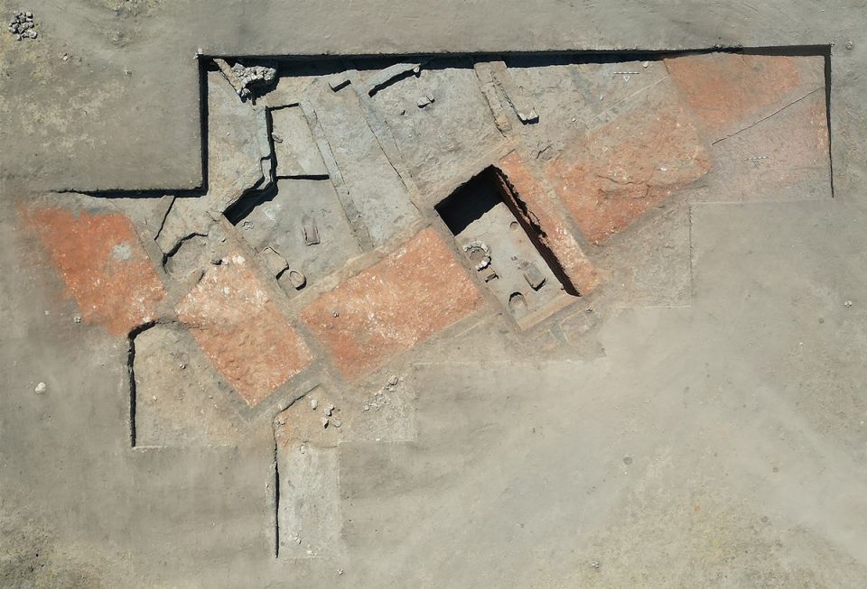 � ������ ��������� ����� 5000-������ ����, ������������� � �����