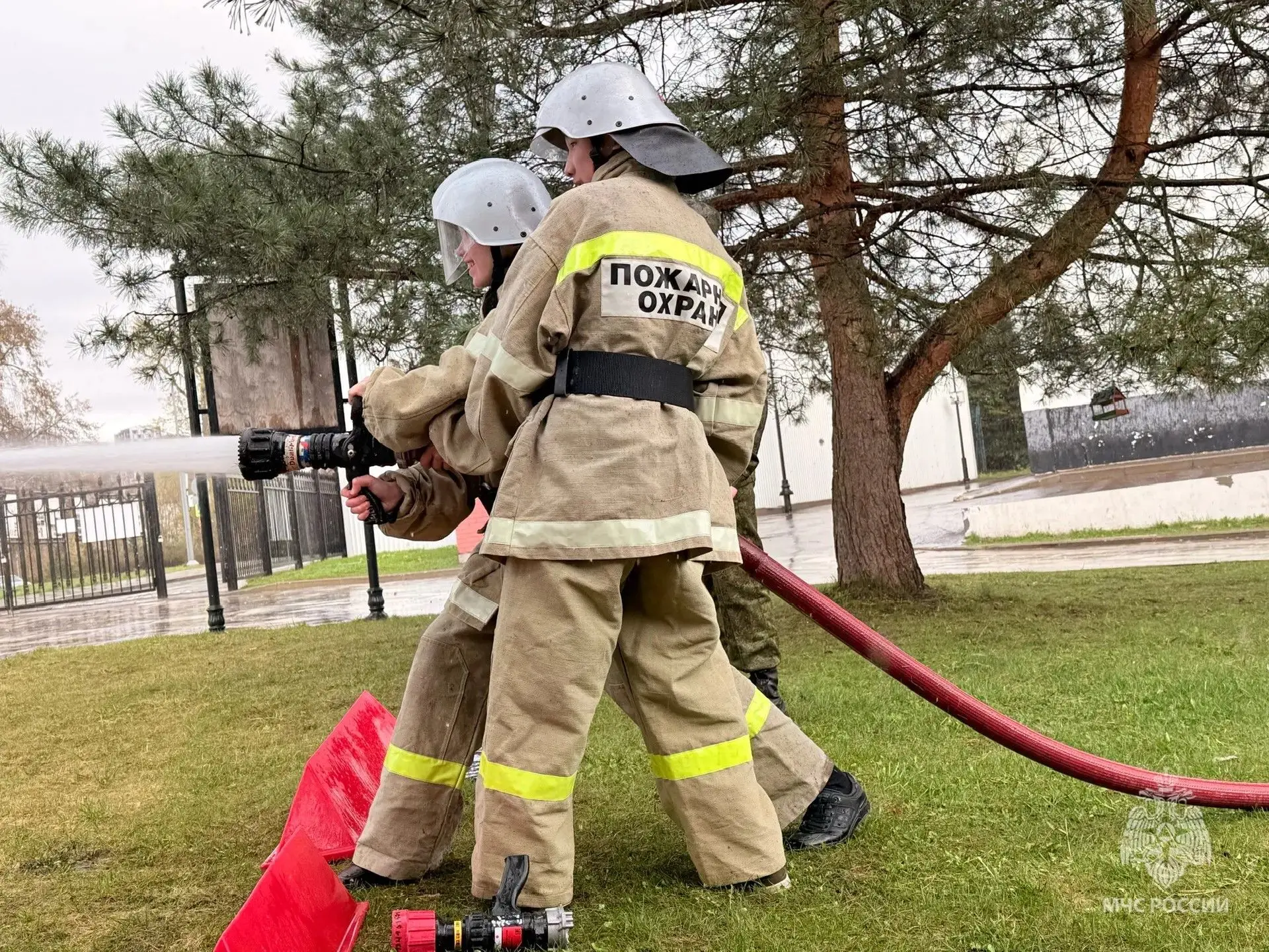 В Восточном округе прошли межрайонные соревнования «Школа безопасности» В Восточном округе прошли межрайонные соревнования «Школа безопасности»
