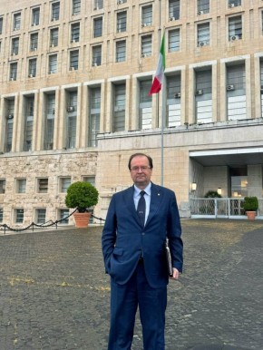 ������� ������� ����� ��� ������ �� ������ ����������� ��� ������������, ����� �.�� �����, �������� ��� ��������������� ��������� ������� ����������� ��� � �������������� �������������� ������ �.�����