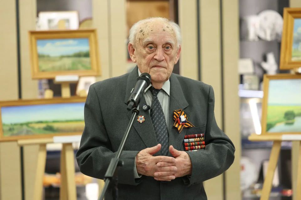 В Мосгордуме открыли выставку «Малая Родина» – в год 100-летия автора представленных работ Игоря Николаевича Антипенко, сообщил Председатель Мосгордумы Алексей Шапошников (фракция партии «Единая Россия») В Мосгордуме открыли выставку «Малая Родина» – в год 100-летия автора представленных работ Игоря Николаевича Антипенко, сообщил Председатель Мосгордумы Алексей Шапошников (фракция партии «Единая Россия»)
