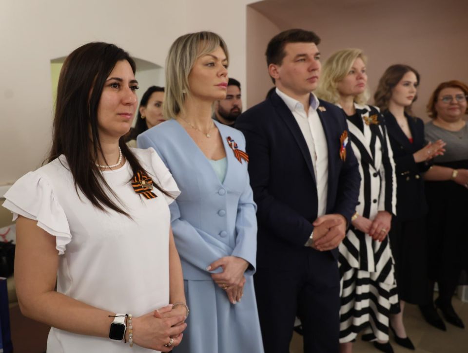 В столичном парламенте открылась выставка «Единство ради Победы» В столичном парламенте открылась выставка «Единство ради Победы»