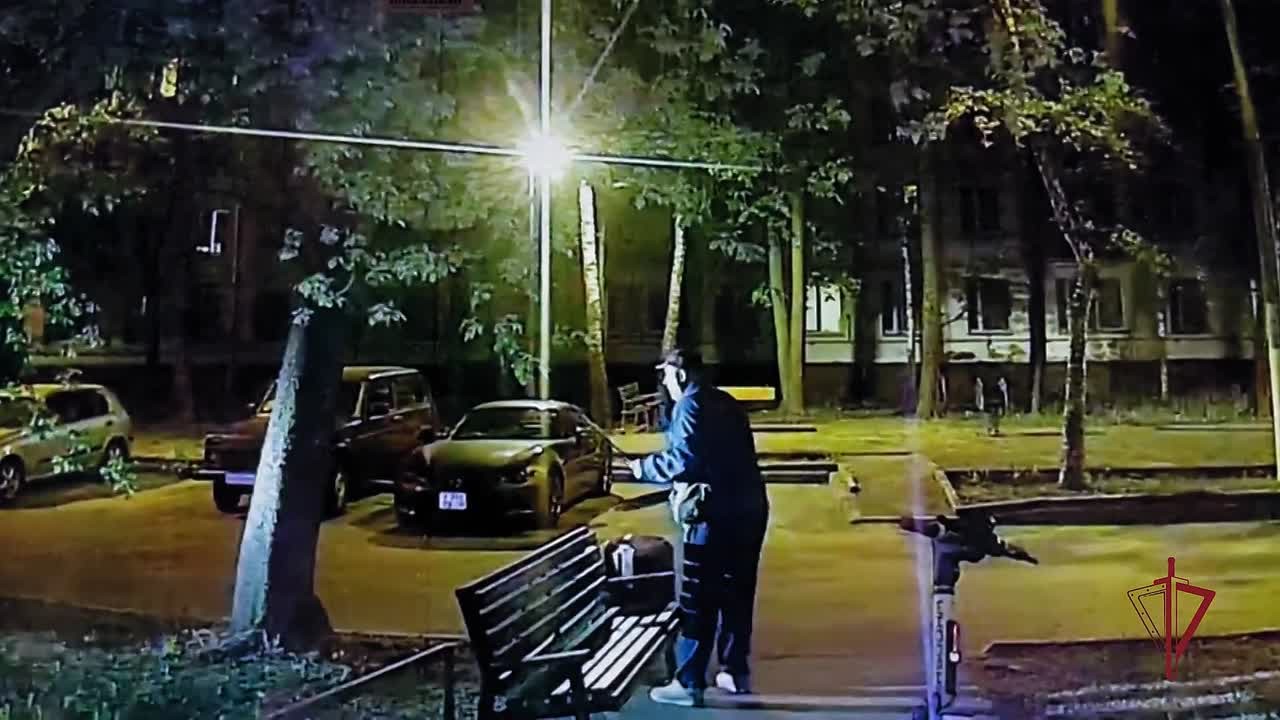 Пьяный москвич с мачете и обрезом угрожал соседям на северо-западе столицы