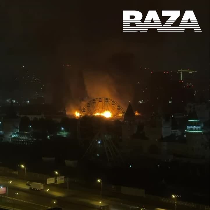Пять человек спасли при пожаре на территории Кремля в Измайлово в Москве