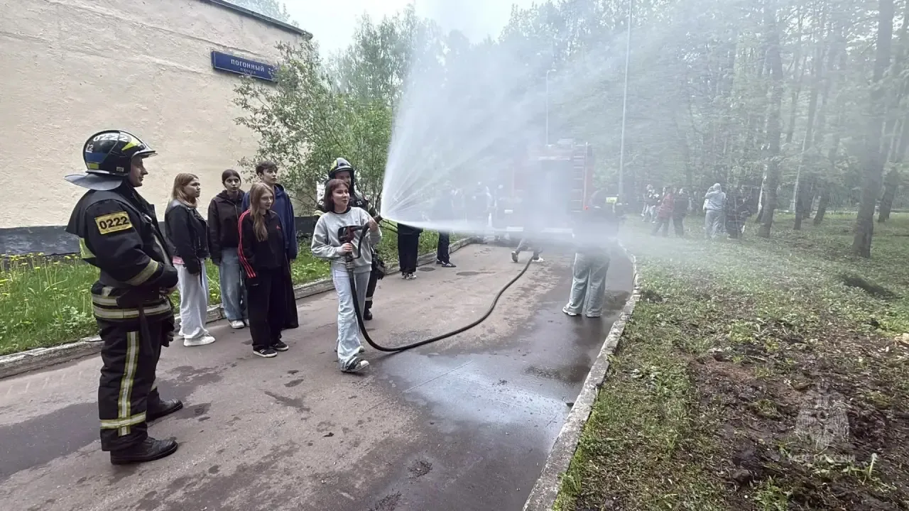 #БудниМЧС. В колледже индустрии гостеприимства и менеджмента № 23 прошли тренировочные пожарно-тактические учения #БудниМЧС. В колледже индустрии гостеприимства и менеджмента № 23 прошли тренировочные пожарно-тактические учения