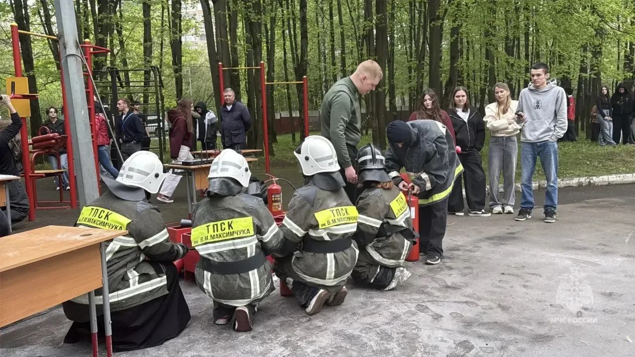#БудниМЧС. В колледже индустрии гостеприимства и менеджмента № 23 прошли тренировочные пожарно-тактические учения #БудниМЧС. В колледже индустрии гостеприимства и менеджмента № 23 прошли тренировочные пожарно-тактические учения