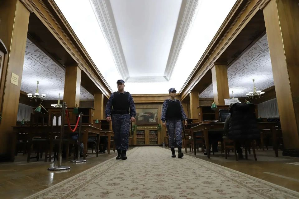 Более 130 музеев столицы находятся под круглосуточной охраной сотрудников вневедомственной охраны столичного главка Росгвардии Более 130 музеев столицы находятся под круглосуточной охраной сотрудников вневедомственной охраны столичного главка Росгвардии