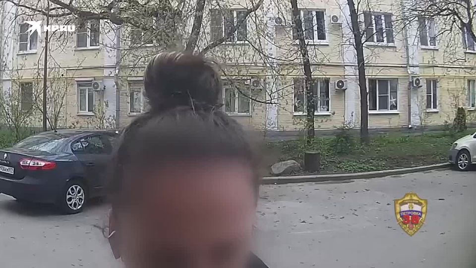 В Москве задержали курьеров аферистов, забравших имущество семьи на 16 млн рублей