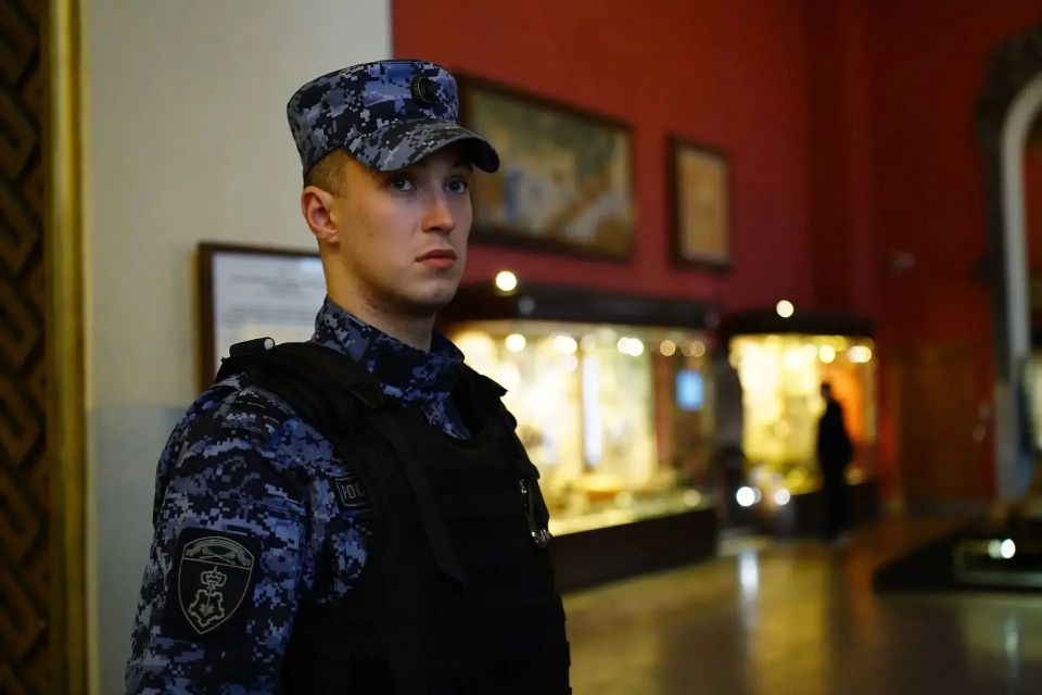 Более 130 музеев столицы находятся под круглосуточной охраной сотрудников вневедомственной охраны столичного главка Росгвардии Более 130 музеев столицы находятся под круглосуточной охраной сотрудников вневедомственной охраны столичного главка Росгвардии