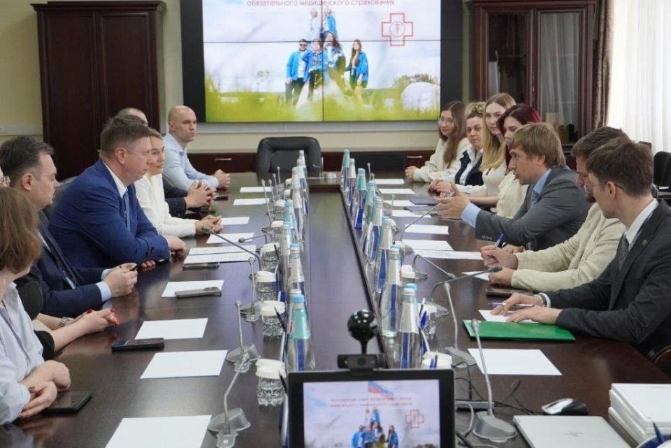 ФОМС и Росмолодёжь подписали соглашение о сотрудничестве и взаимодействии ФОМС и Росмолодёжь подписали соглашение о сотрудничестве и взаимодействии