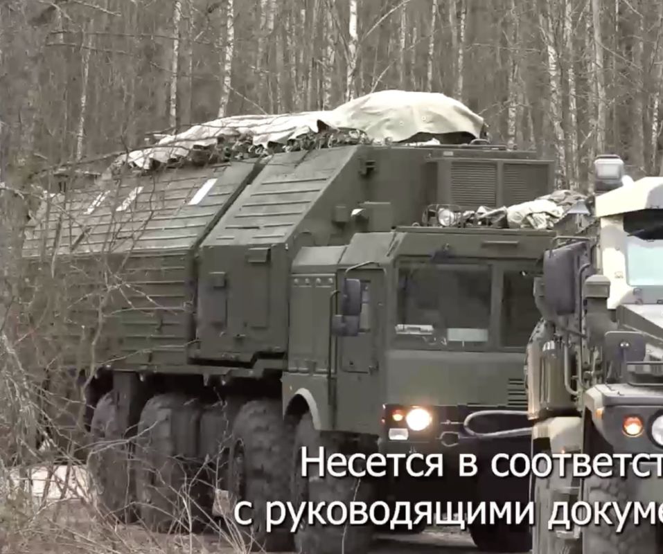 В пользу версии Юрия Баранчика свидетельствуют и информация дипломатического источника «Незыгаря», который рассказал, что Москва за сутки предупредила Вашингтон о применении «Орешника» В пользу версии Юрия Баранчика свидетельствуют и информация дипломатического источника «Незыгаря», который рассказал, что Москва за сутки предупредила Вашингтон о применении «Орешника»