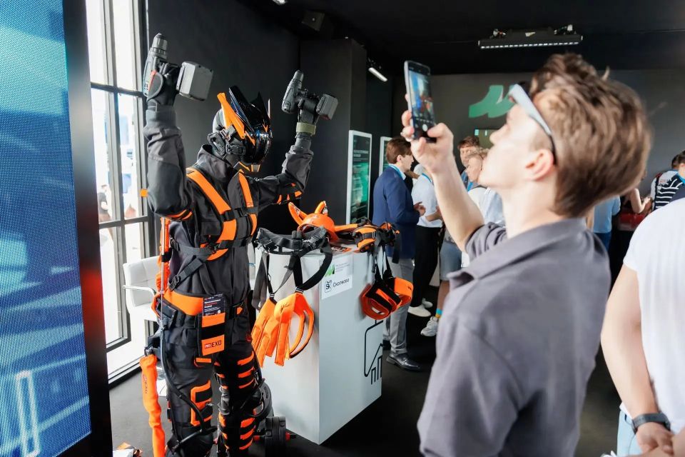 В День российского предпринимательства подводят итоги акселератора «Академия инноваторов» В День российского предпринимательства подводят итоги акселератора «Академия инноваторов»