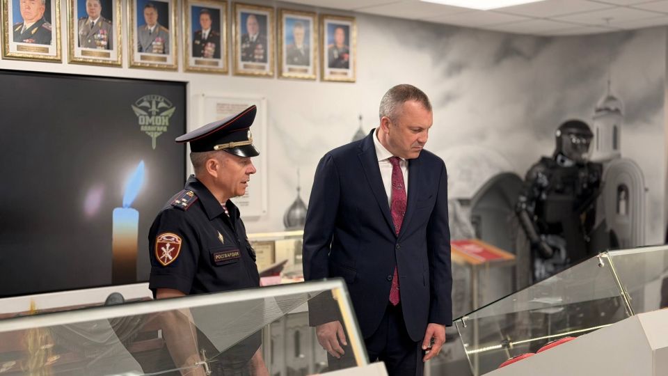 Евгений Попов: Приехал в гости к московскому ОМОН Евгений Попов: Приехал в гости к московскому ОМОН