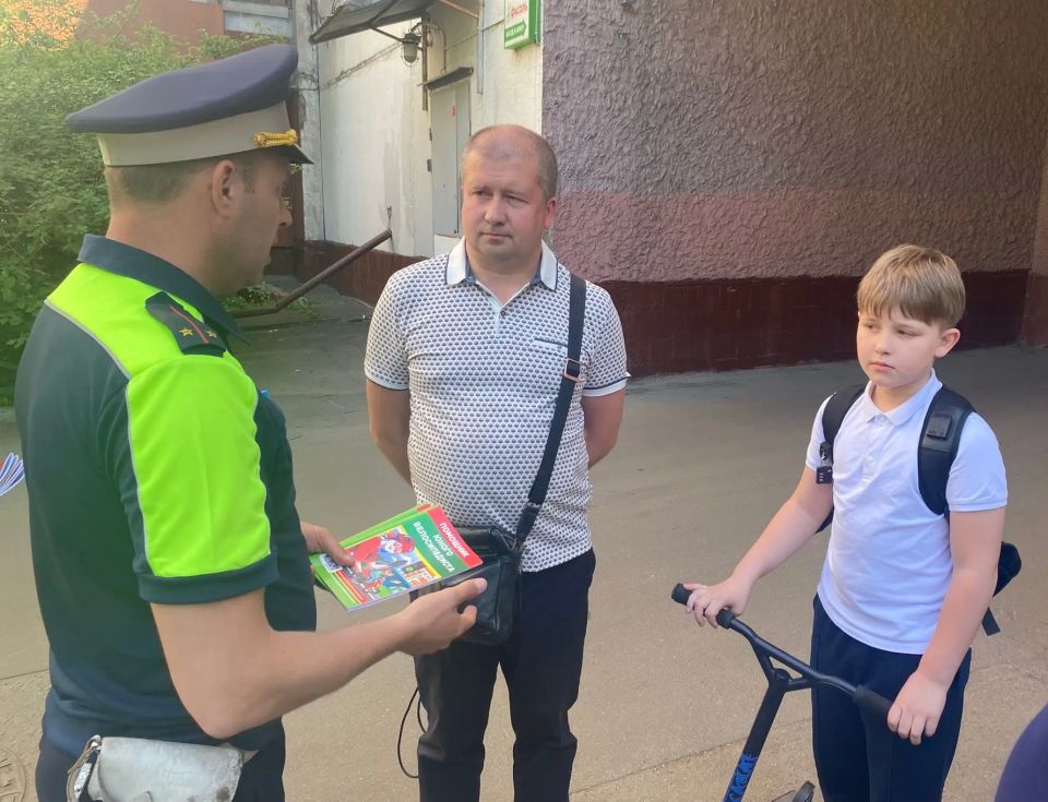 Столичные Госавтоинспекторы напомнили пользователям средств индивидуальной мобильности о ПДД Столичные Госавтоинспекторы напомнили пользователям средств индивидуальной мобильности о ПДД