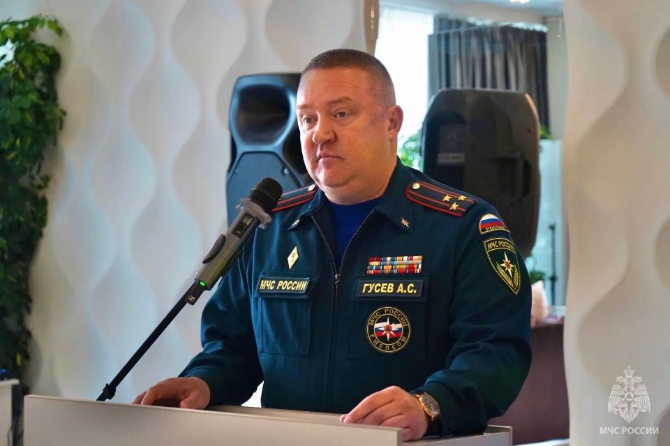 Более 130 ответственных за вопросы охраны труда в подразделениях МЧС России принимают участие в учебно-методическом сборе