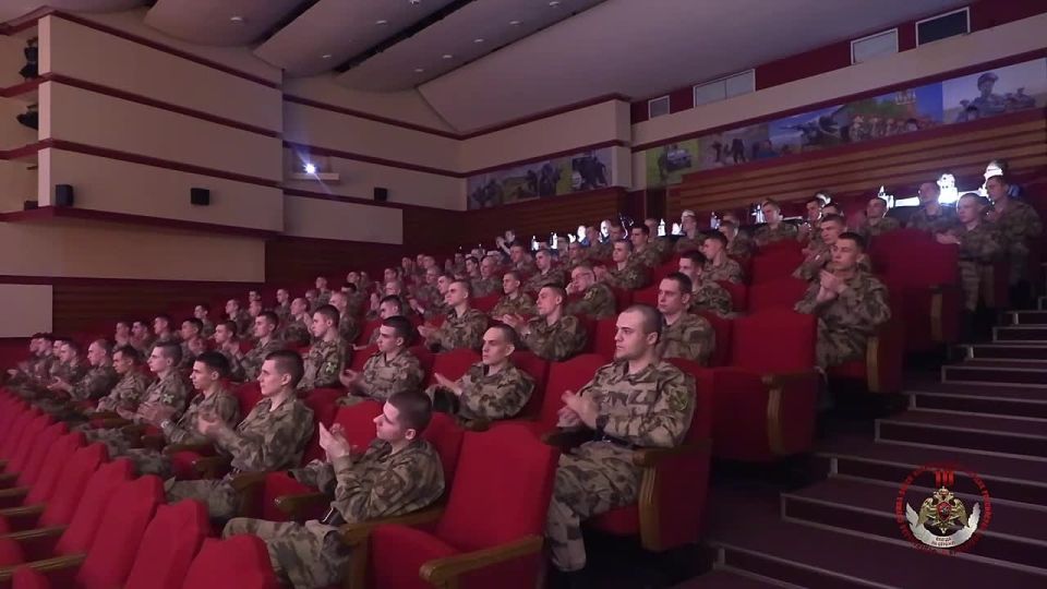 В Москве подвели итоги смотра-конкурса художественного творчества Росгвардии «Солдаты антитеррора», в котором приняли участие военнослужащие и сотрудники ведомства со всей страны